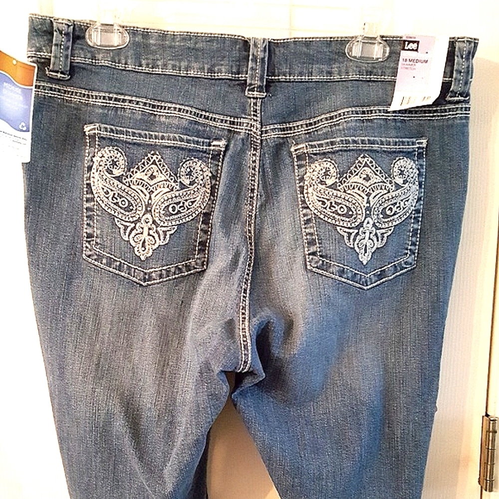 Lee Jeans Crop Pants, NWT, Size 18M